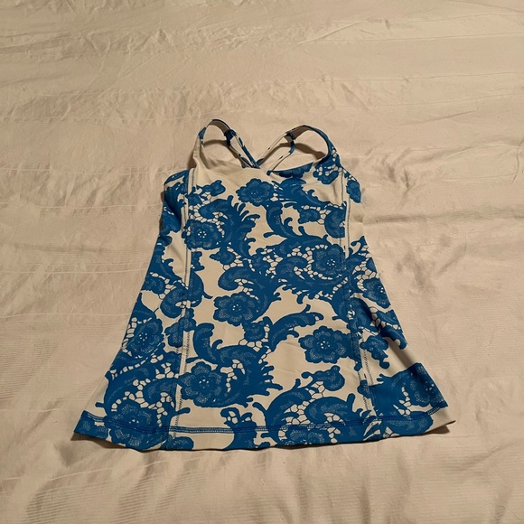 Lululemon XS tank top - Picture 2 of 5